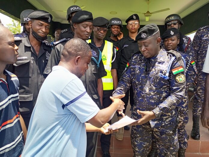 UPPER EAST YOUTH MOVEMENT PRESENTS SOLIDARITY STATEMENT TO REGIONAL POLICE COMMAND